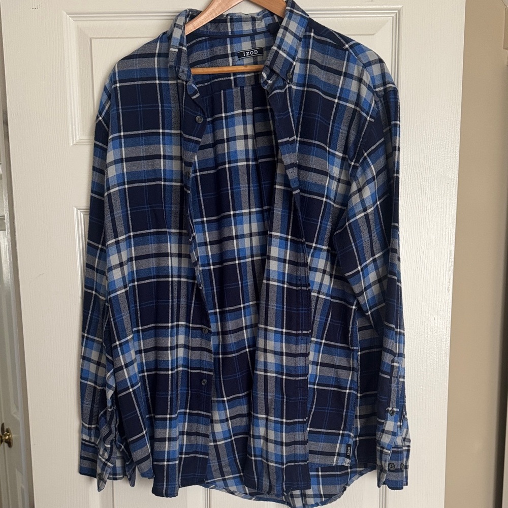 Izod Men's Blue and White Checkered Shirt
